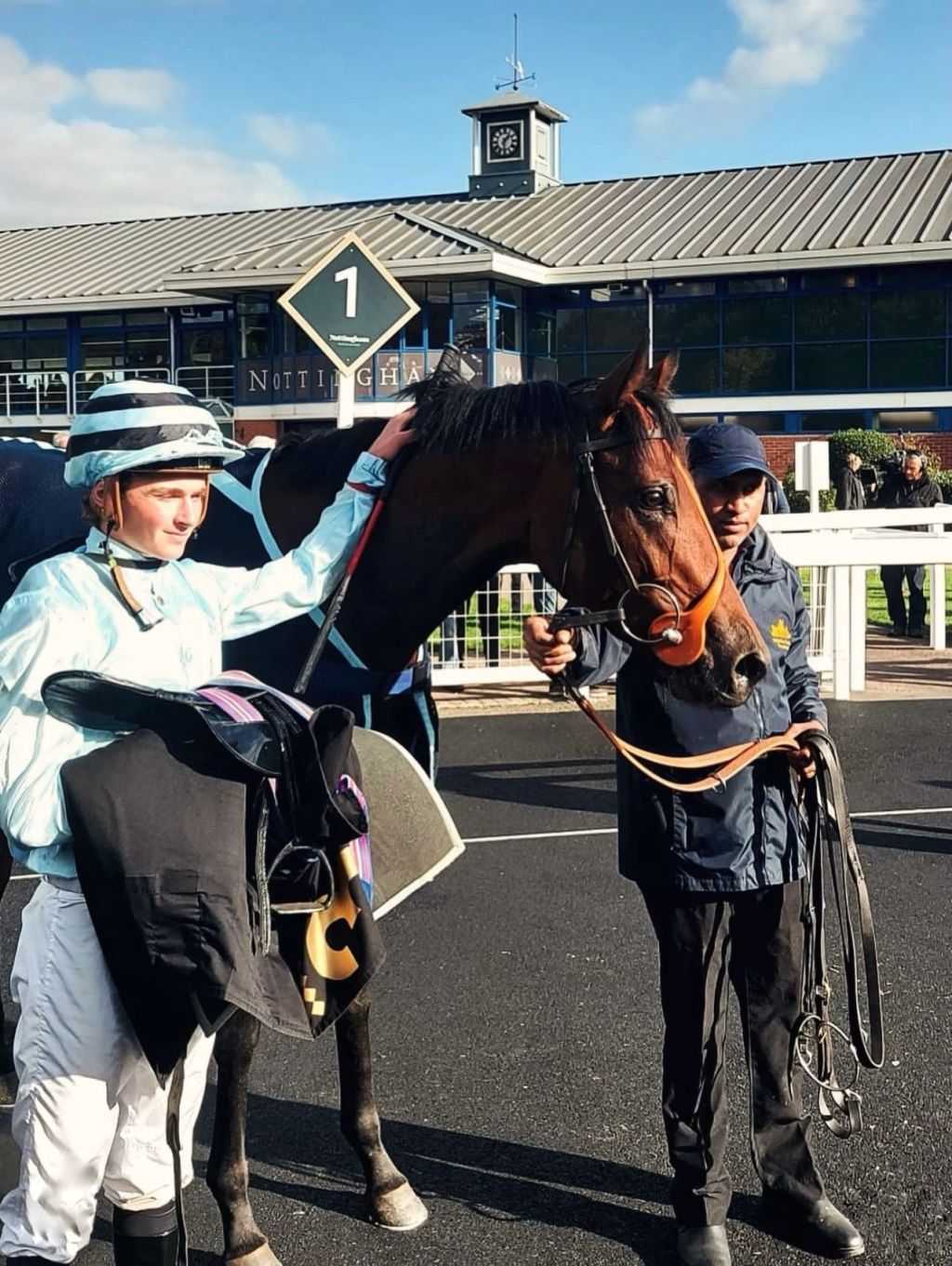 Congratulations to Pearl River his jockey Alec Voikhansky & trainer Richard Hannon on Pearl R’s  first win at Nottingham this afternoon. 