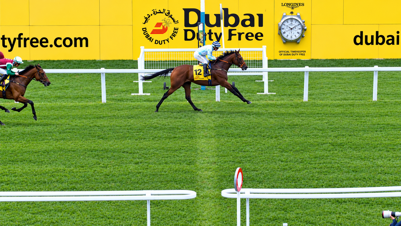 Pearl River, ridden by Silvestre de Sousa, trained by Richard Hannon, and owned by Lord Carnarvon, wins the Dubai Duty Free Autumn Cup! Powered by Highclere Castle Superior Oats